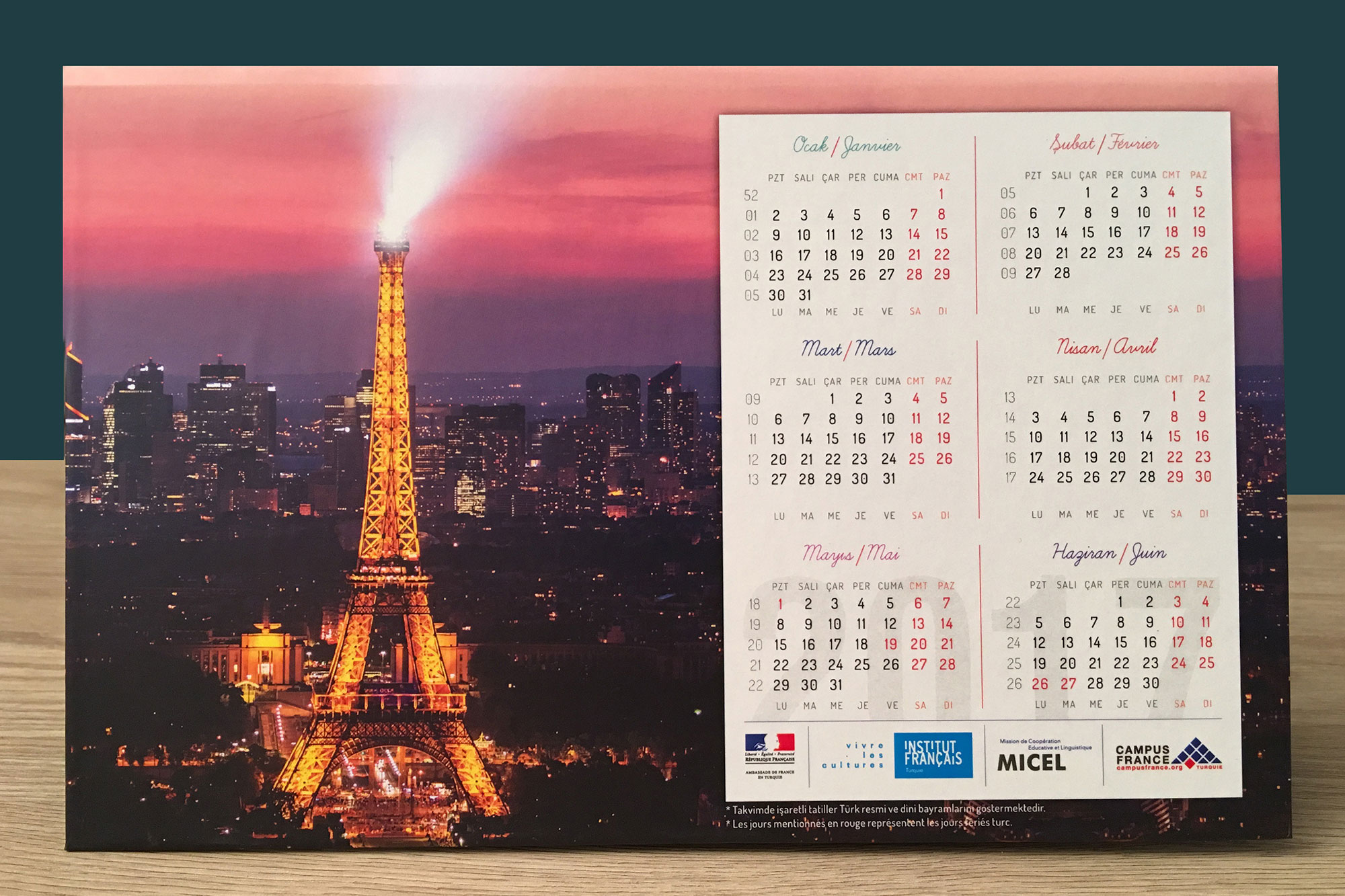 Institut Francais Desktop Calendar