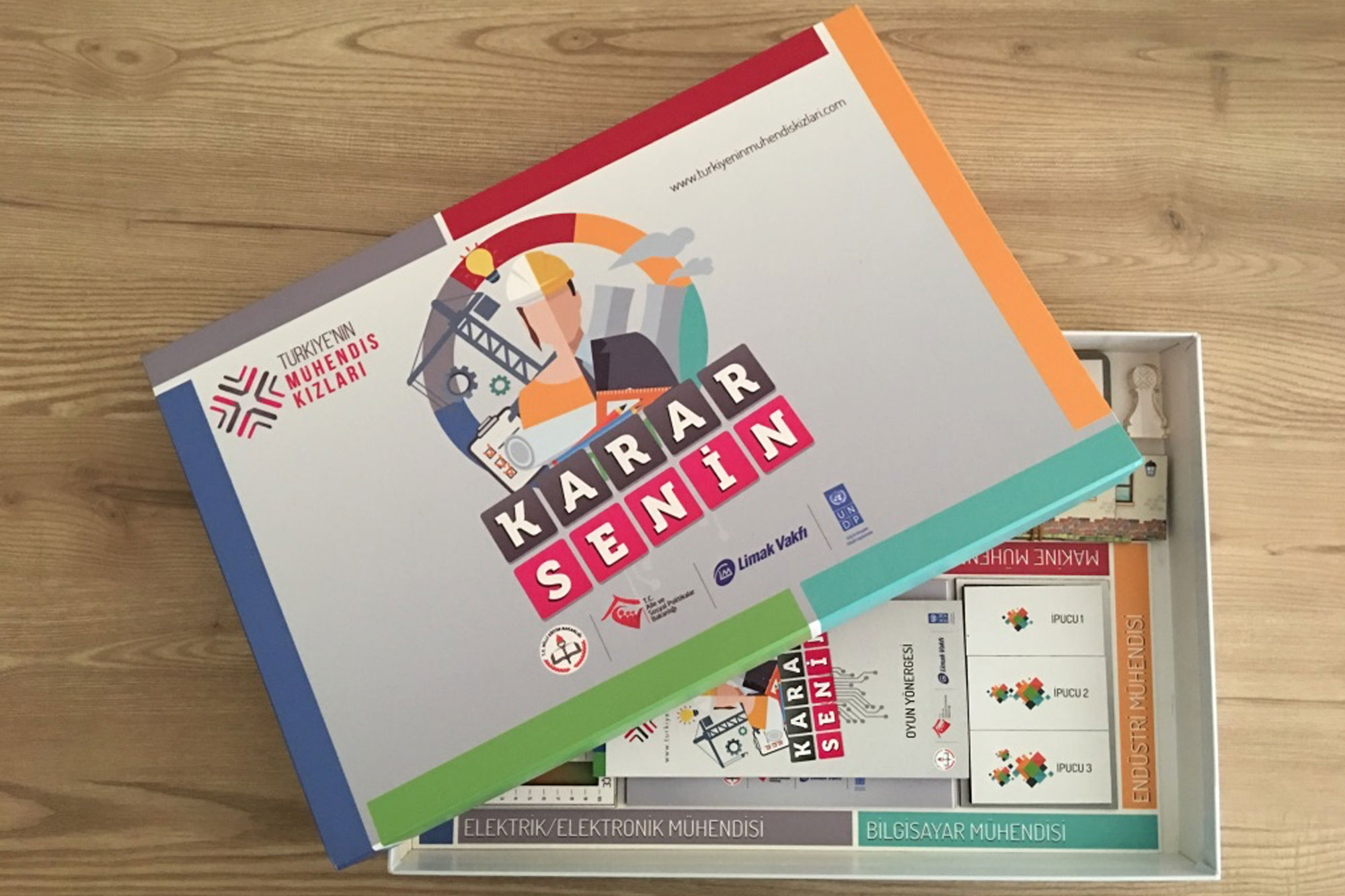 Limak Foundation - Turkey's Engineer Girls (TEG) Karar Senin Box Game
